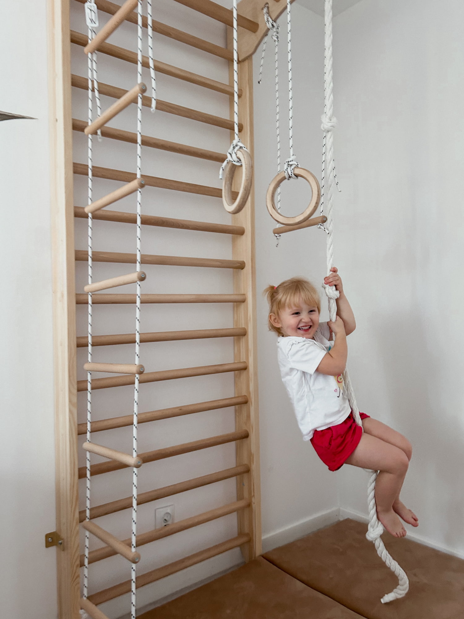 Bordásfal Kinder Sport - Image 13