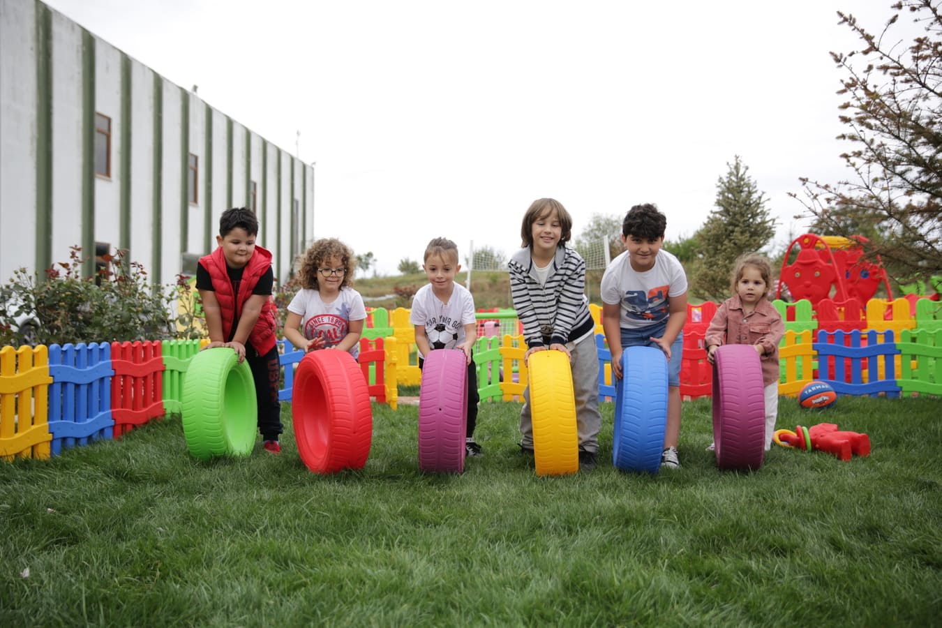 Műanyag gumiabroncs hinta gyerekeknek - Image 4